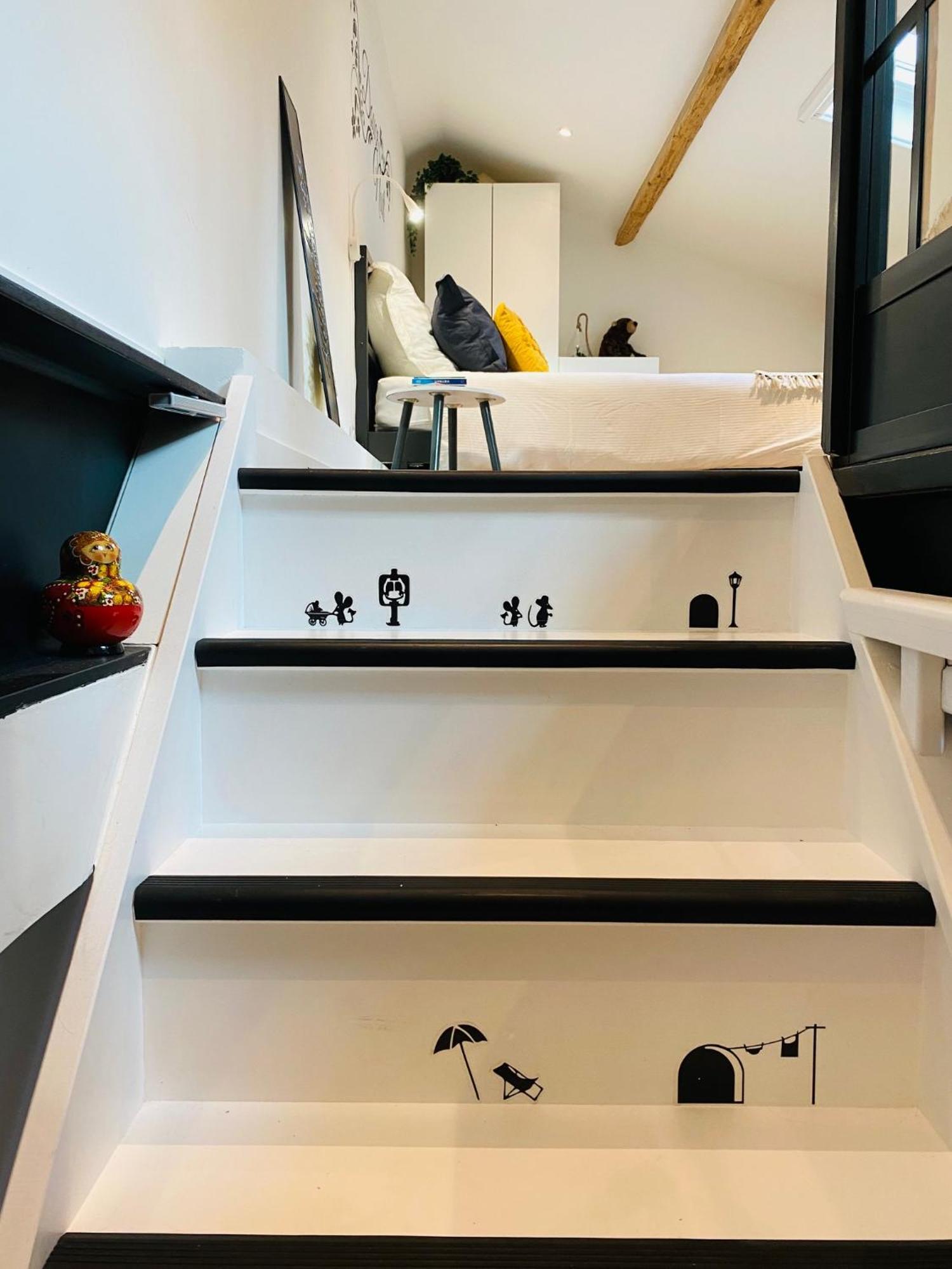 Douillet Et Coquet Appartement Climatise - Parking Prive Gratuit - Centre มงต์เปอลิเยร์ ภายนอก รูปภาพ