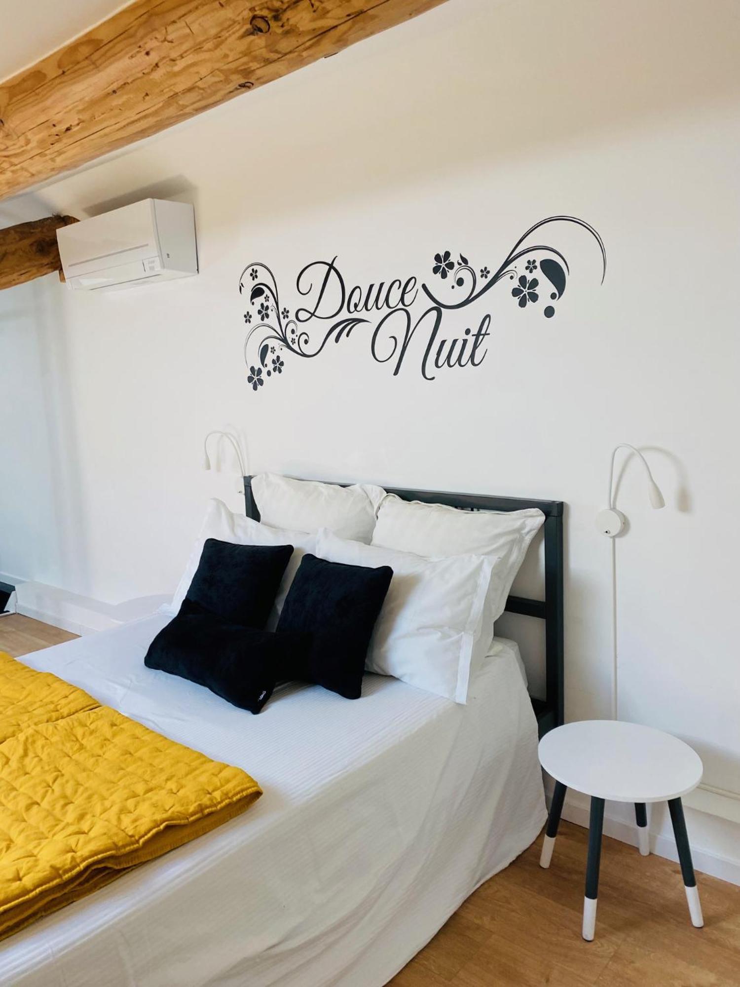 Douillet Et Coquet Appartement Climatise - Parking Prive Gratuit - Centre มงต์เปอลิเยร์ ภายนอก รูปภาพ